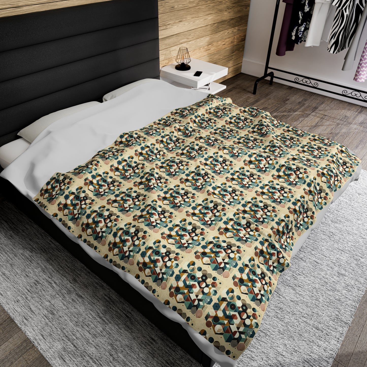 Geometric Harmony: Modern Velveteen Plush Blanket
