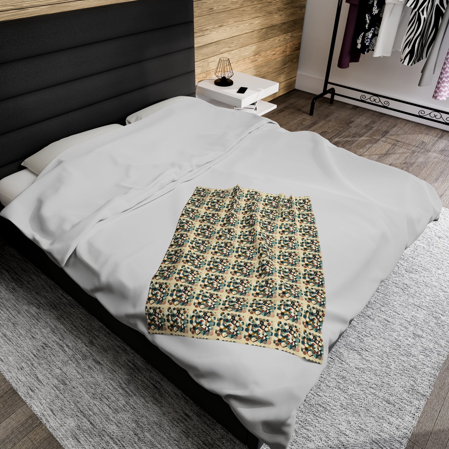 Geometric Harmony: Modern Velveteen Plush Blanket