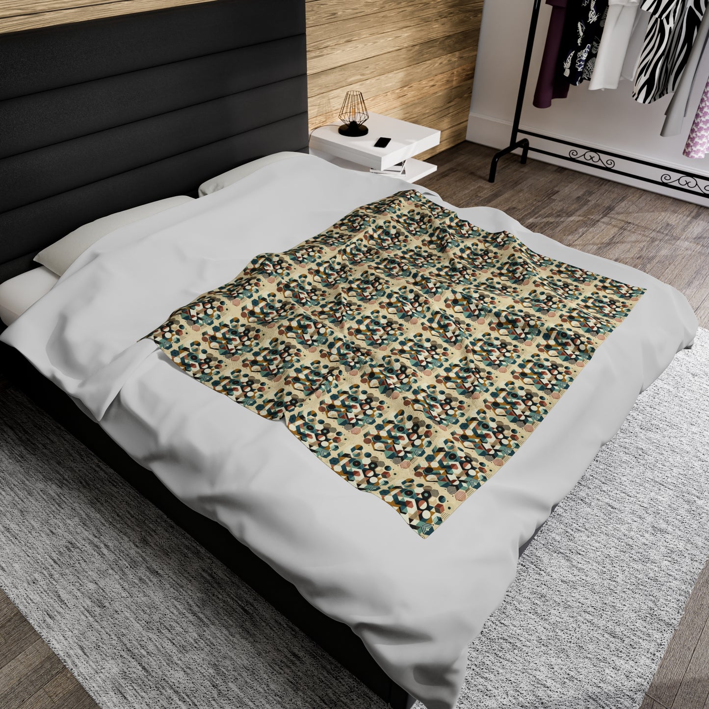 Geometric Harmony: Modern Velveteen Plush Blanket