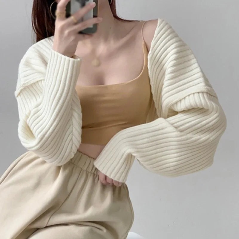 Retro Solid Color Loose Fitting Fashionable And Sexy Short knitted Long Sleeved Cardigan Jacket