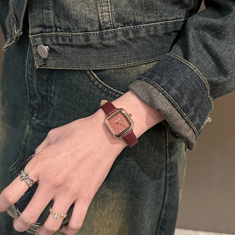Woman Watch Light Luxury Quartz Watches for Women Gifts Waterproof Square Dial Leather Band Woman’s Wristwatch