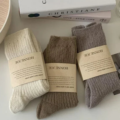 Warm Autumn Cashmere Thick Wool White Socks Women Winter Thicken Warm Harajuku Socks Cute Thermal Japanese Fashion Solid Color