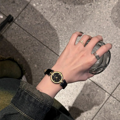 Woman Watch Light Luxury Quartz Watches for Women Gifts Waterproof Round Dial Roman Scale Leather Band woman’s Wristwatch Clock