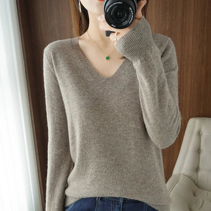 Women's Autumn And Winter New Women's Warm V-neck Pullover Sweater Korean Fashion Long-sleeved Loose Thin Solid Color Top