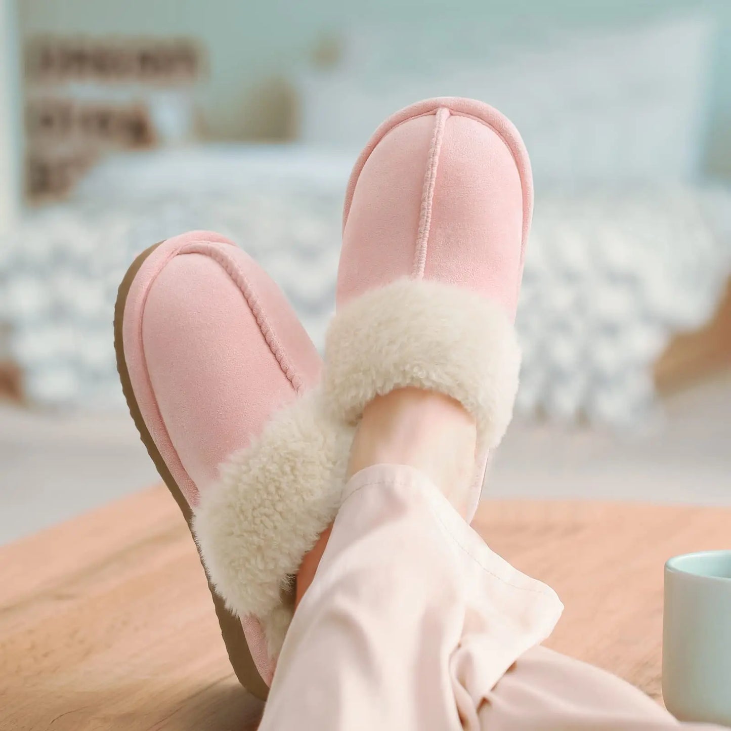 Unique Exclusive Comwarm Fluffy Fur Slippers for Women Winter Warm Hom