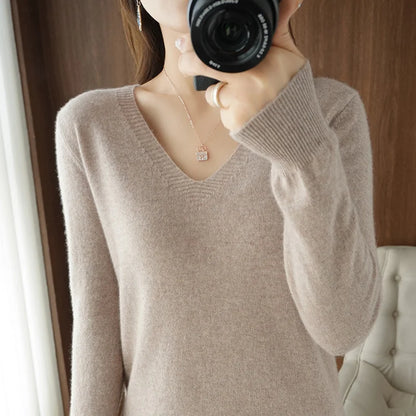 Women's Autumn And Winter New Women's Warm V-neck Pullover Sweater Korean Fashion Long-sleeved Loose Thin Solid Color Top