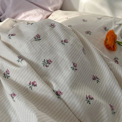 Ins Style Washable Bedding Set - Minimalist Comfort for Dorm Living
