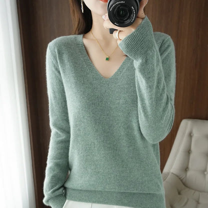 Women's Autumn And Winter New Women's Warm V-neck Pullover Sweater Korean Fashion Long-sleeved Loose Thin Solid Color Top