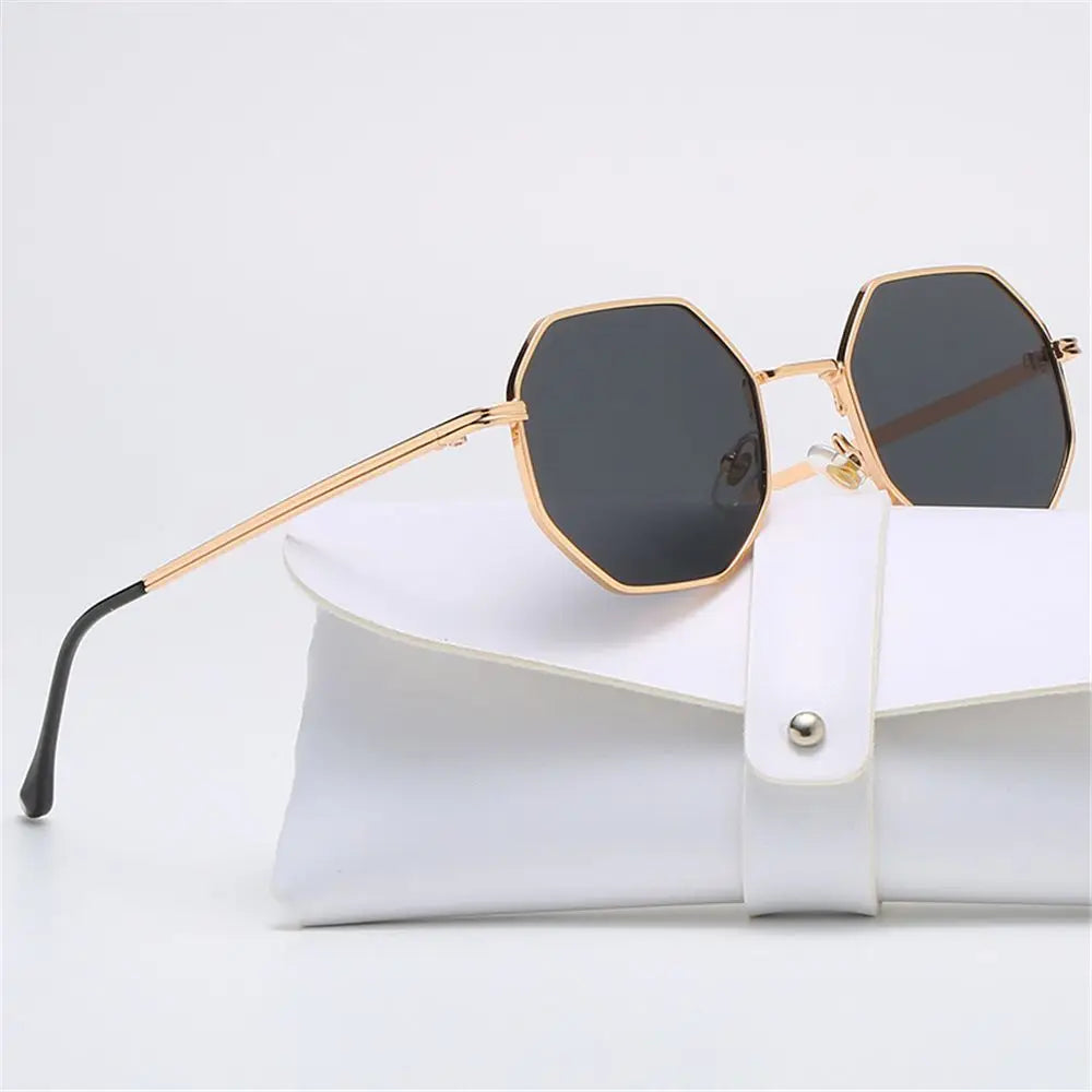 Elegant Polygon Metal Sunglasses - Chic Small Frame UV Protection Shades for Trendsetters